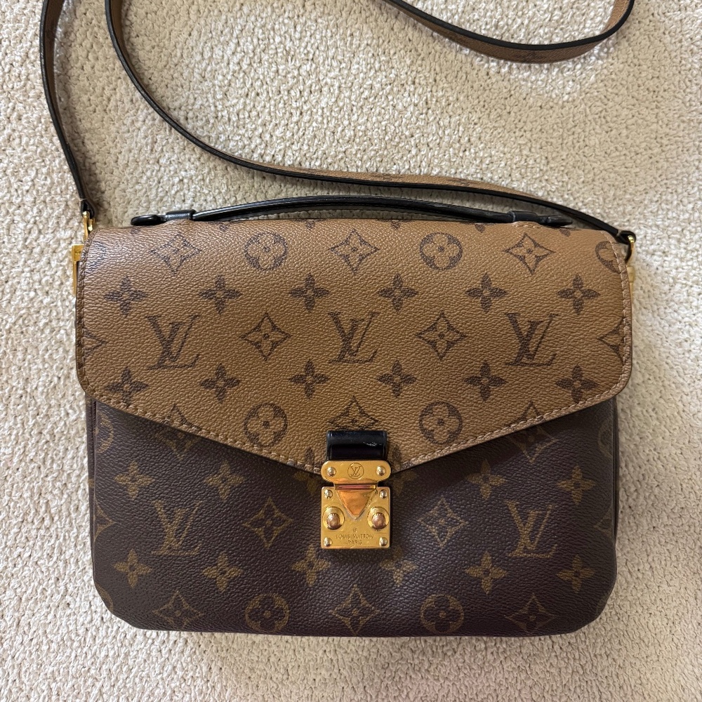 Louis Vuitton Pochette Matis
